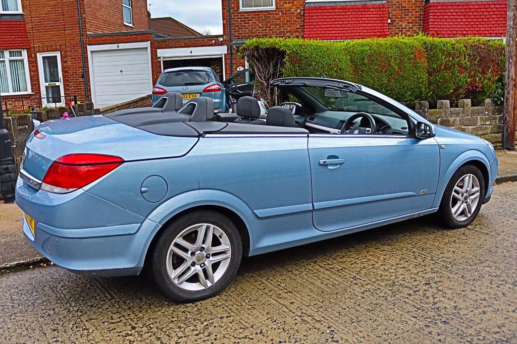 Vauxhall Astra Convertible in Newcastle, Tyne and Wear Gumtree