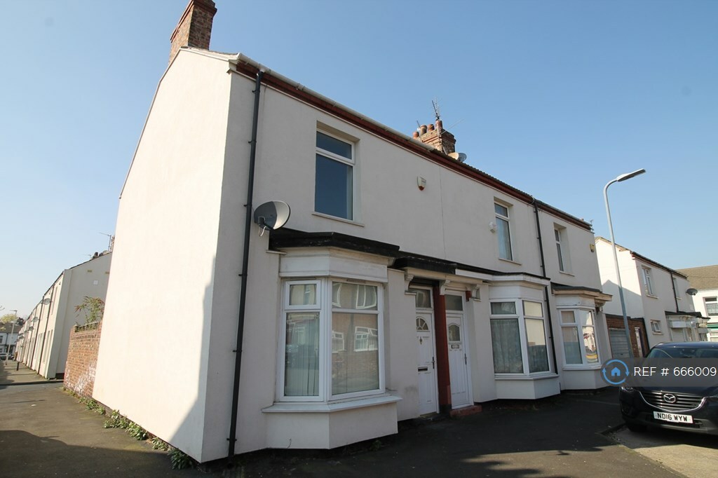 2 bedroom house in St. Cuthberts Road, StocktonOnTees, TS18 (2 bed