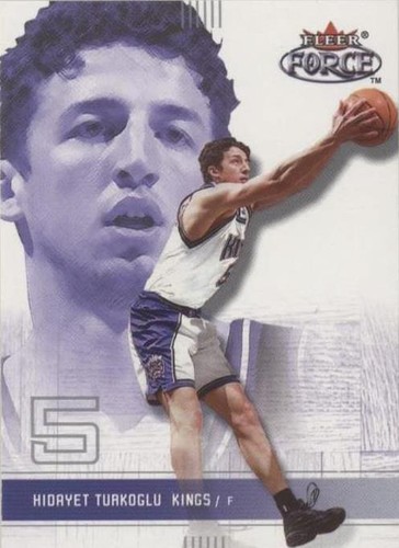 2001-02 Fleer Force - Hedo Turkoglu #47