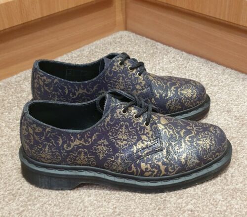 Purple shoes size 5 deals