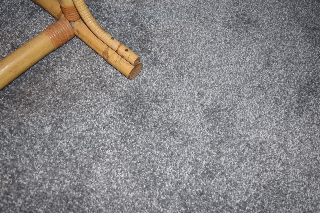Light Grey Speckled Carpet 395x190cm in Livingston, West Lothian