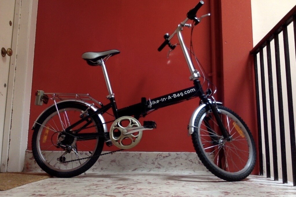 Folding Bike, adult size, 20" wheels with carrying bag, 6speed Shimano