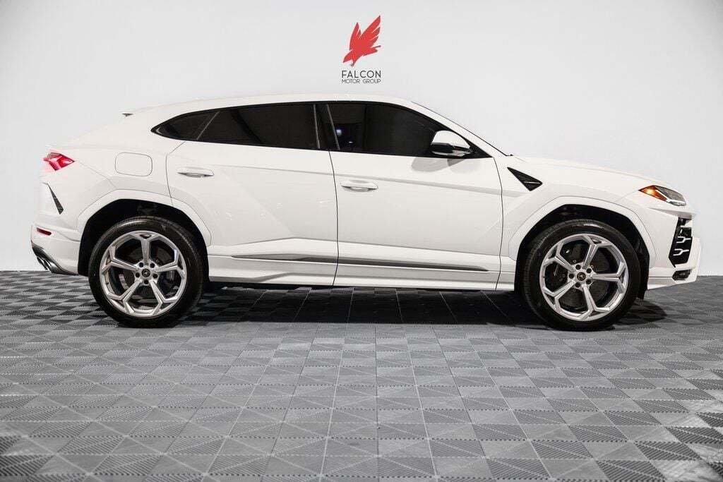 2020 Lamborghini Urus Base AWD 4dr SUV