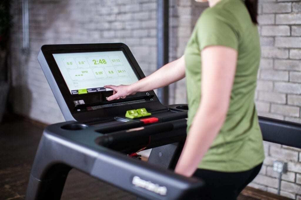 SportsArt T656-19 Status Treadmill with 19" Senza Touchscreen Display Console