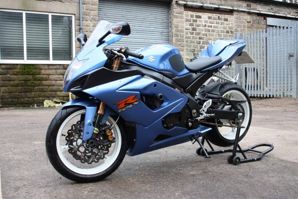 Suzuki Gsxr 1000 K5 2005. ( zx10r R1 750 ) in Sheffield