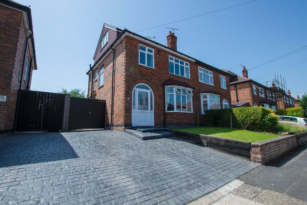 4 bedroom house in Elvaston Road Wollaton, Nottingham, NG8 in