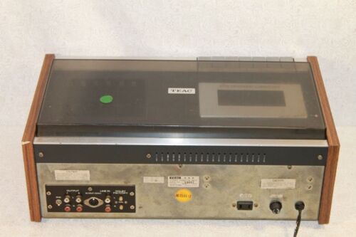 TEAC W-890R MKII Double Auto Reverse Cassette Deck TEAC W-890R MKII Double Auto Reverse Cassette Deck