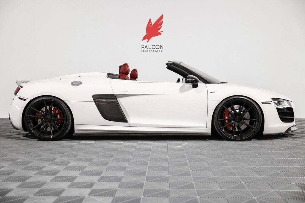 2011 Audi R8 5.2 quattro Spyder AWD 2dr Convertible 6A