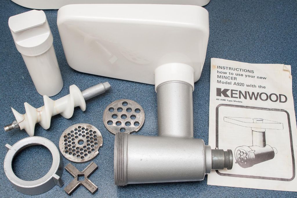 Kenwood Chef A920 Mincer attachment for a901 and KM models in