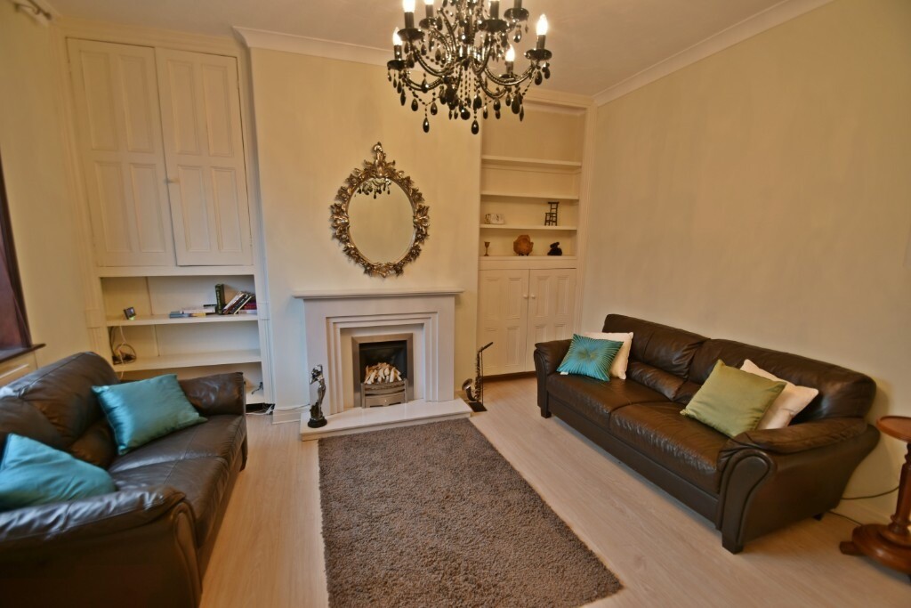 2 Bedroom Terraced Higher Green Lane, Manchester, M29 in Astley