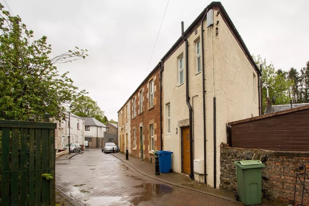 2 Bedroom Upper Flat to RENT Dalmellington Village in Ayr, South