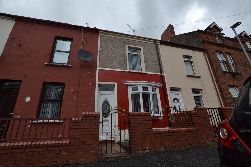 2 bedroom house to rent in Falls Road, Belfast Gumtree