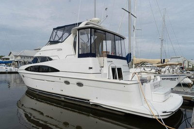 2001 Carver 444 Cockpit Motor Yacht