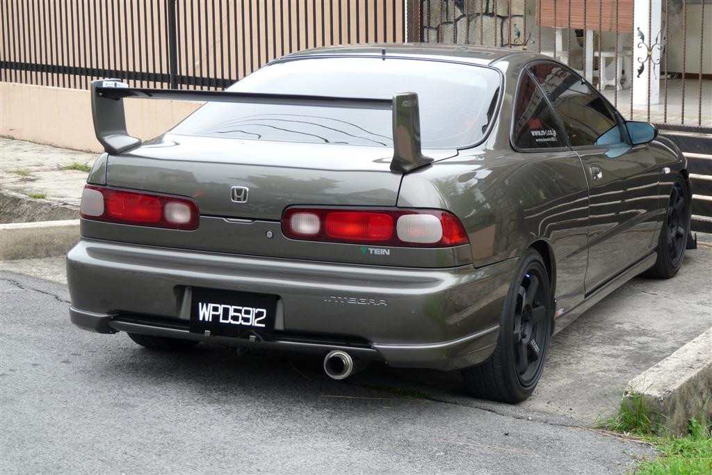 ※引取り限定※ DC5 純正リアスポイラー　ジャンク品 usdm_usdm-0060-1675