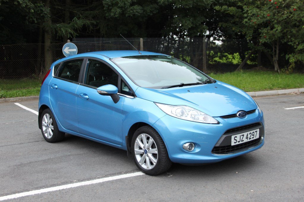 Ford Fiesta Zetec 2011 Blue *Low Miles 34k* in County