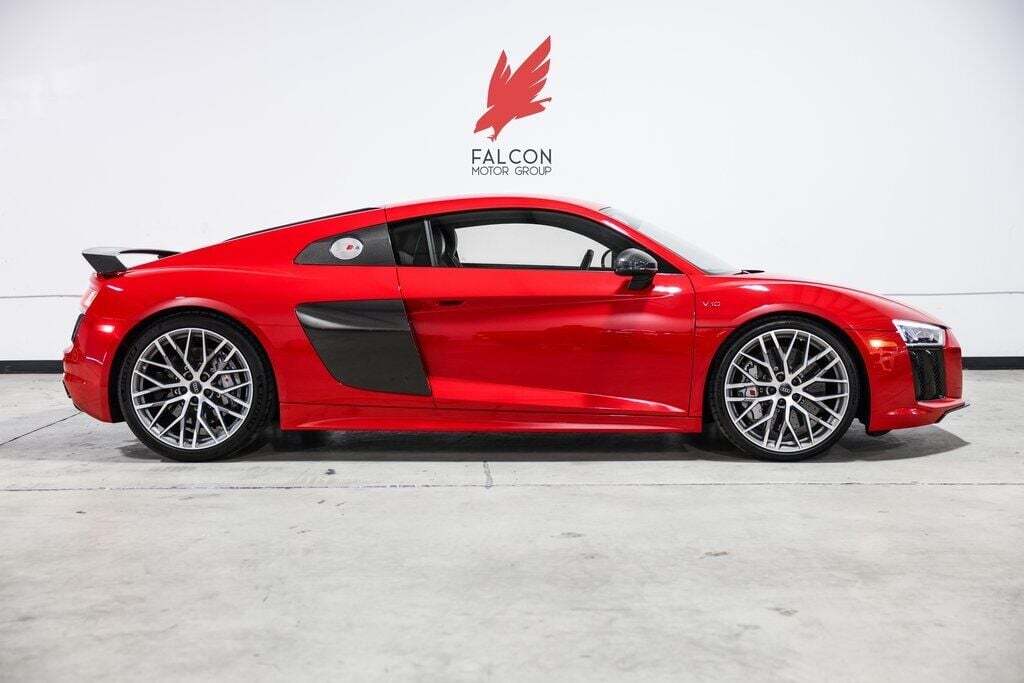 2017 Audi R8 5.2 quattro V10 Plus AWD 2dr Coupe