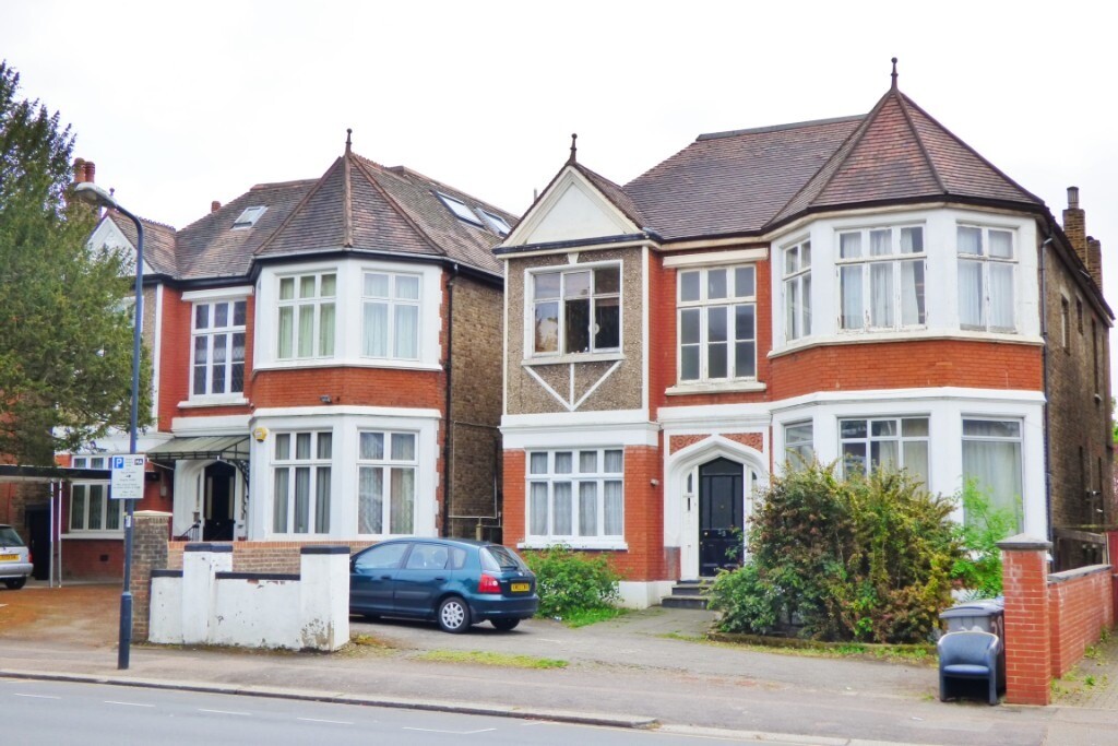 2 BED FLAT AVAILABLE FOR RENT IN NW2 in Kilburn, London Gumtree