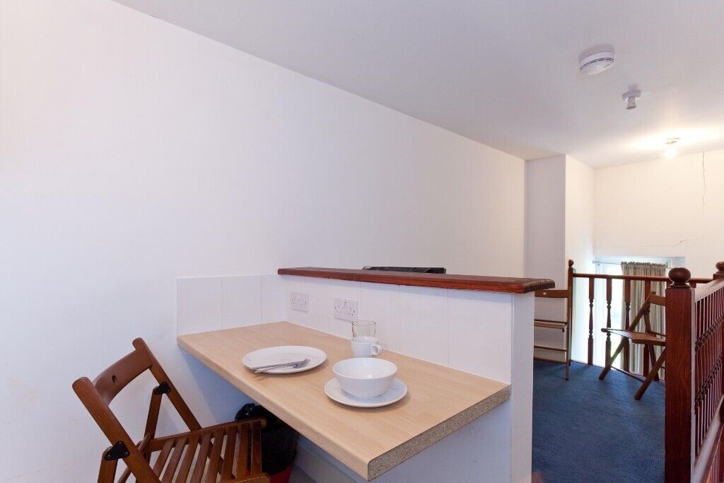 Gallery Studio Swiss Cottage for Long lets £1100  PCM all bills included