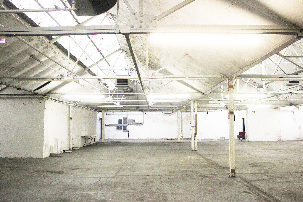Large warehouse for hire for film and photo shooting in South East London / Camberwell SE5
