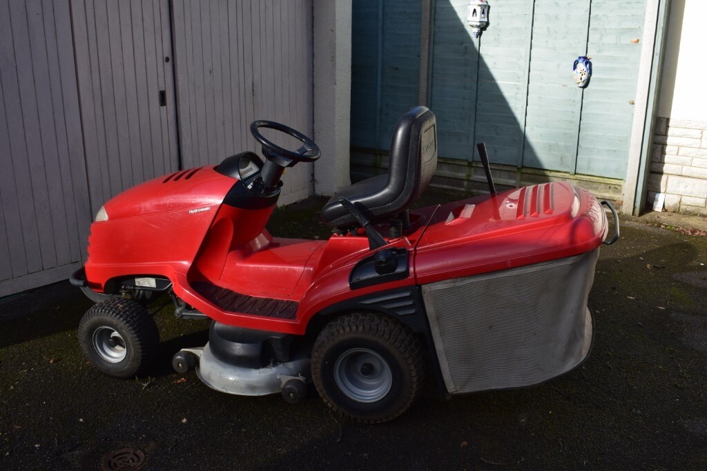 Honda 2417 Sit on Mower Twin Cylinder. | in Bournemouth, Dorset | Gumtree