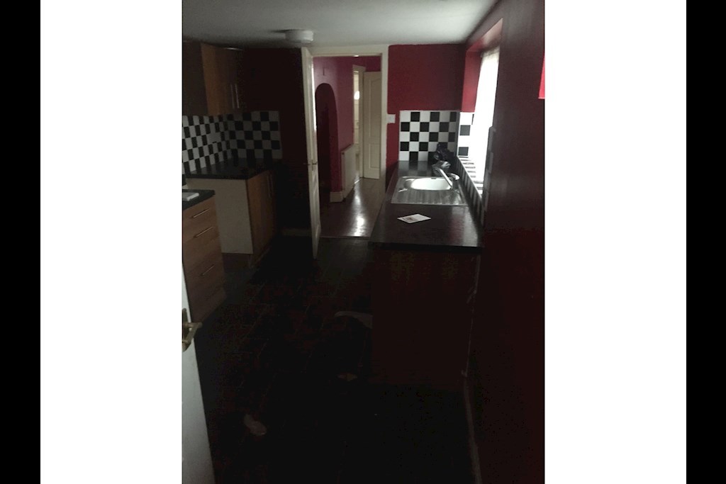 3 Bedroom House In Bootle L20 Spread The Cost Of Moving