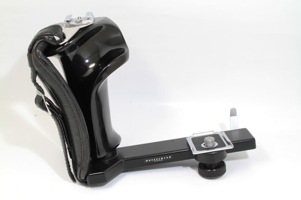 ハッセルブラッド HASSELBLAD MACRO FLASH BRACKET Hasselblad Flash Bracket 1 45072 /45073 (1/4