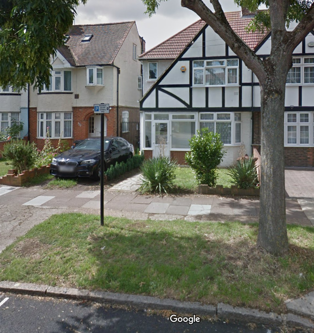 3 bedroom house in Central Avenue, Hounslow, TW3 in Twickenham