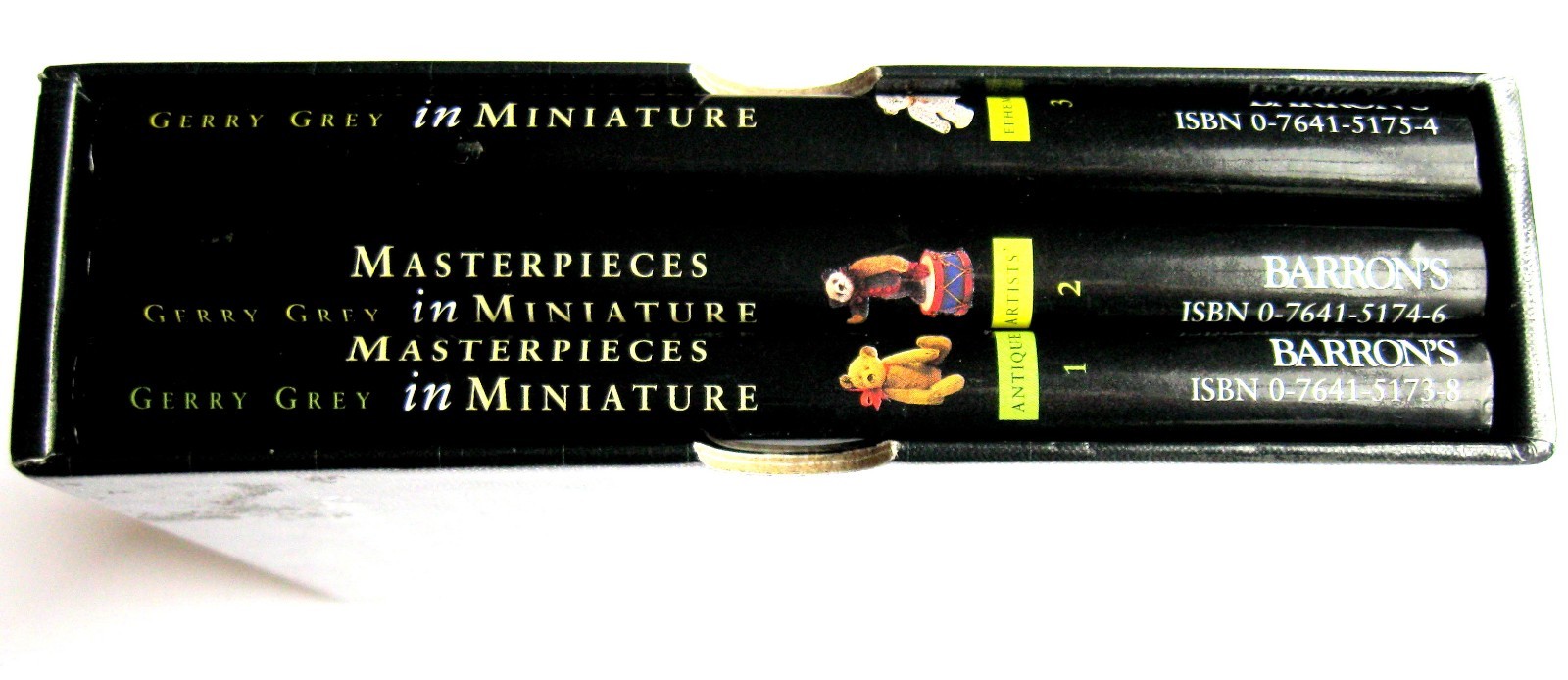 MASTERPIECES in MINIATURE TEDDY BEARS, 3 Collectors' Guides, - Gerry Grey