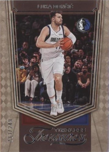 2021-22 Panini Chronicles - Luka Dončić #469