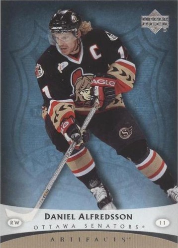 2005-06 Upper Deck Artifacts - Daniel Alfredsson #68