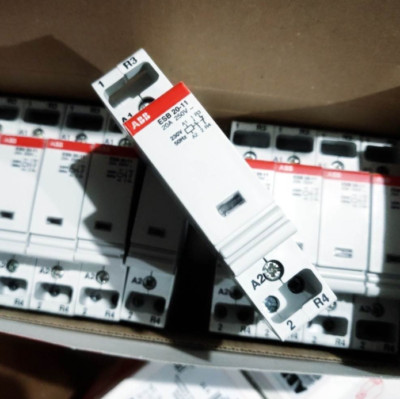 1PC New ABB ESB20 Series ESB20-11 ESB2011  Contactor 1NO+1NC Brand
