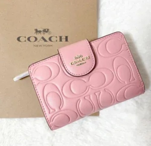小物 Coach Trifold Wallet Pink Signature Logo NWT Coach Colorblock Small Trifold Wallet Leather ID Card