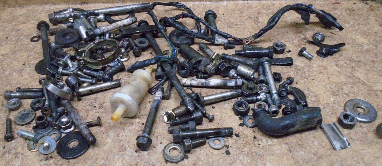 1995 Kawasaki ZX1100 ZX 1100 E GPZ Body Frame Nuts Bolts