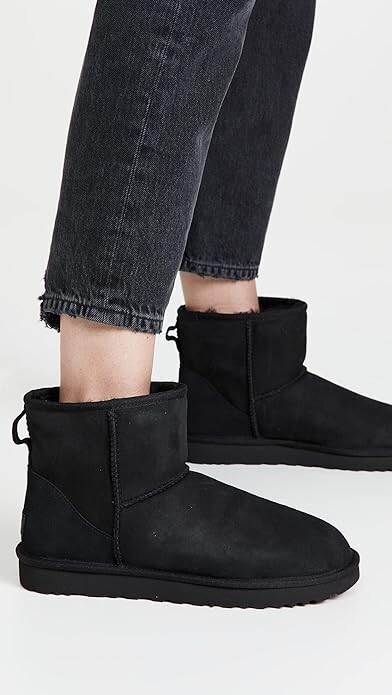 UGG Classic Mini II ブラック サイズ7 24cm UGG Women's Classic Mini II Boots – Mainland Skate & Surf