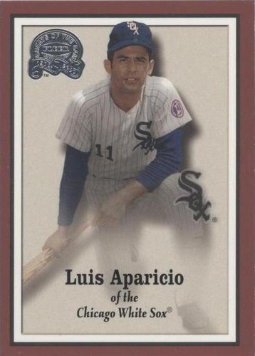 2000 Fleer Greats of the Game - Luis Aparicio #24