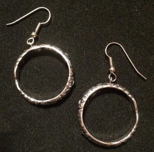 STERLING SILVER TOTEM POLE HOOP EARRINGS SIGNED “MAG STERLING”