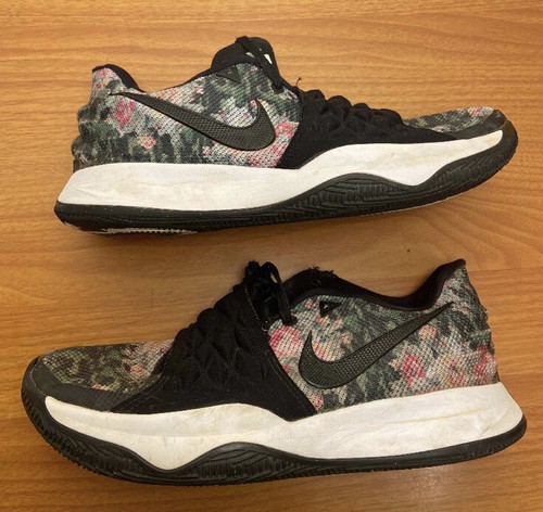 NIKE - ライNike Showtime Kyrie Printed NIKE - ライ様専用Nike Showtime Kyrie Printed の通販 by はな