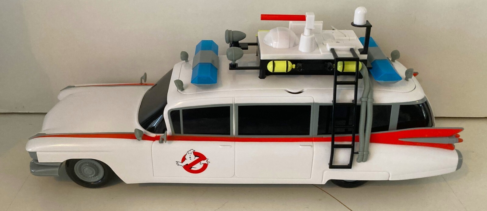 ゴーストバスターズ フローズンサマーECTO-１ ポップコーンボックス　完売商品 映画『ゴーストバスターズ／フローズン・サマー』劇中に登場する