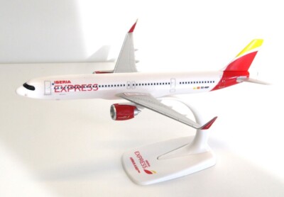 Iberia Express Airbus A321neo EC-NGP 1/200 scale desk model NEW PPC