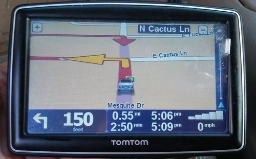 Tomtom GPS Navigaion #N14644 XXL w/ GoCar Charger 1.2A