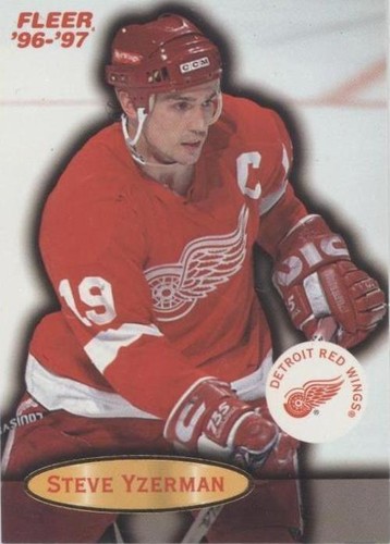 1996-97 Fleer - Steve Yzerman #35