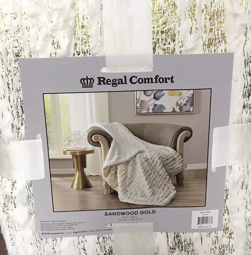 Regal Comfort “Sandwood Gold” White w/Gold Reversible Sherpa Throw 50 x 60