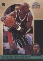 1997 Score Board Autographed Basketball - Clyde Drexler #25
