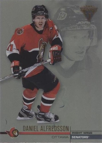 2001-02 Pacific Private Stock Titanium - Daniel Alfredsson #98