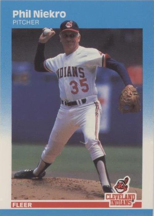 Fleer 1987 - Phil Niekro #254