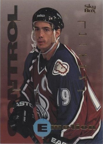 1995-96 Skybox Emotion - Joe Sakic #42