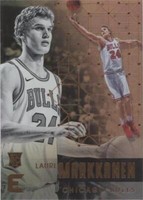 2017-18 Panini Essentials - Lauri Markkanen #159