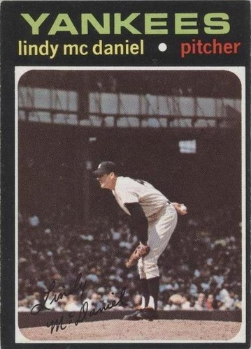 1971 Topps - Lindy McDaniel #303