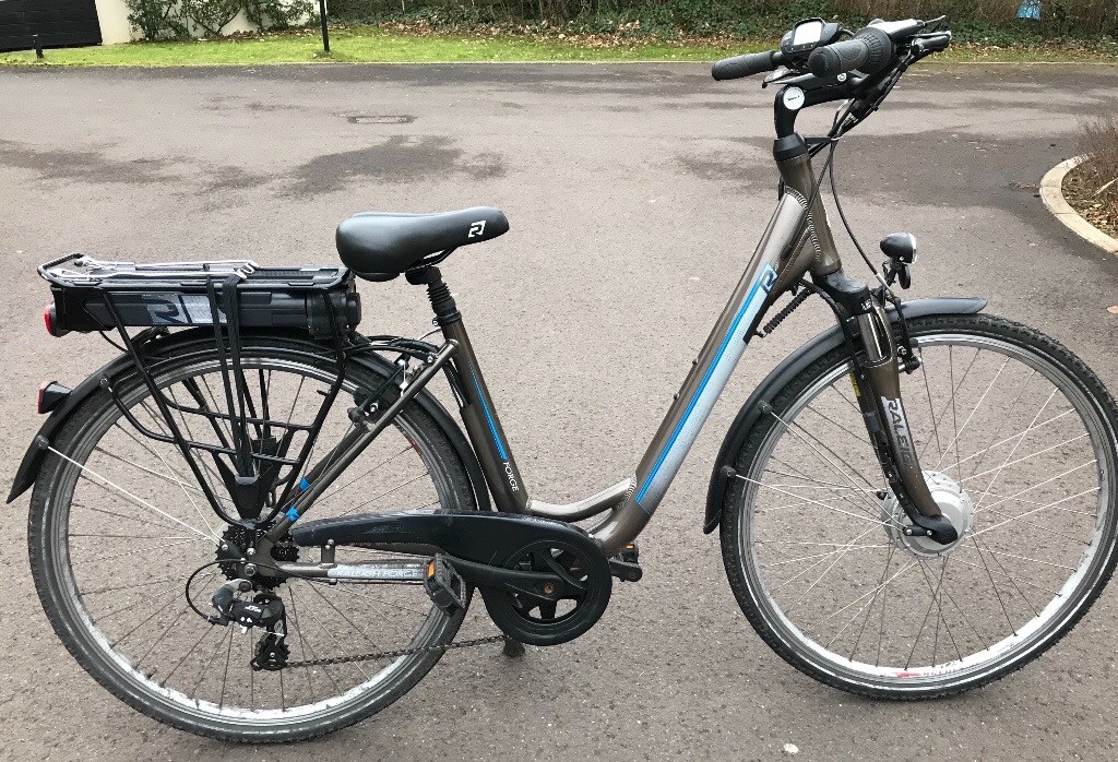 Ladies Electric bike Raleigh 2 years old excellent condition