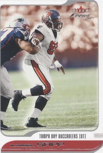 2001 Fleer Focus Warren Sapp #12